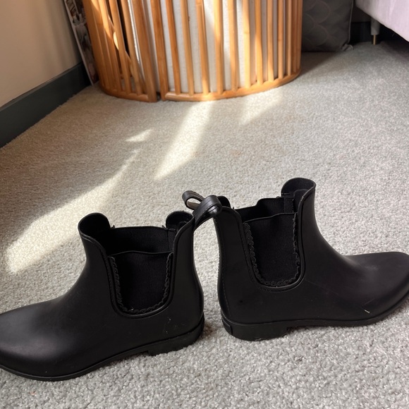 Jack Rogers scallop Chelsea rain boots - Picture 4 of 8